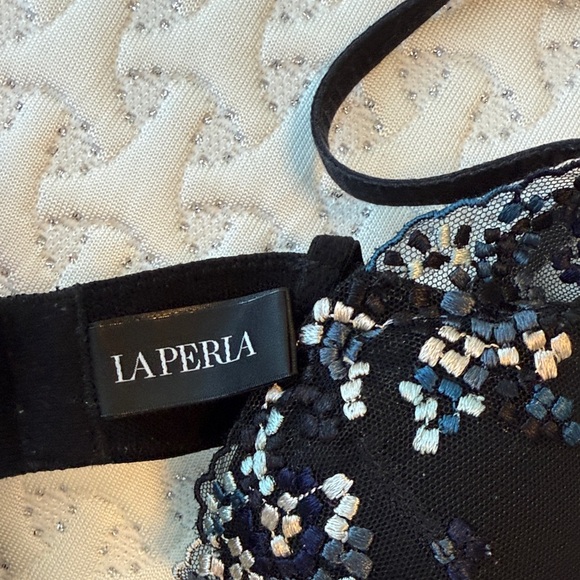 La Perla Black Sequin Embellished Bra - Picture 4 of 5